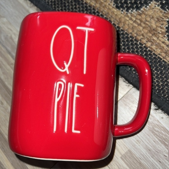 Rae Dunn qt pie and gimme some sugar mug set! - Picture 4 of 5